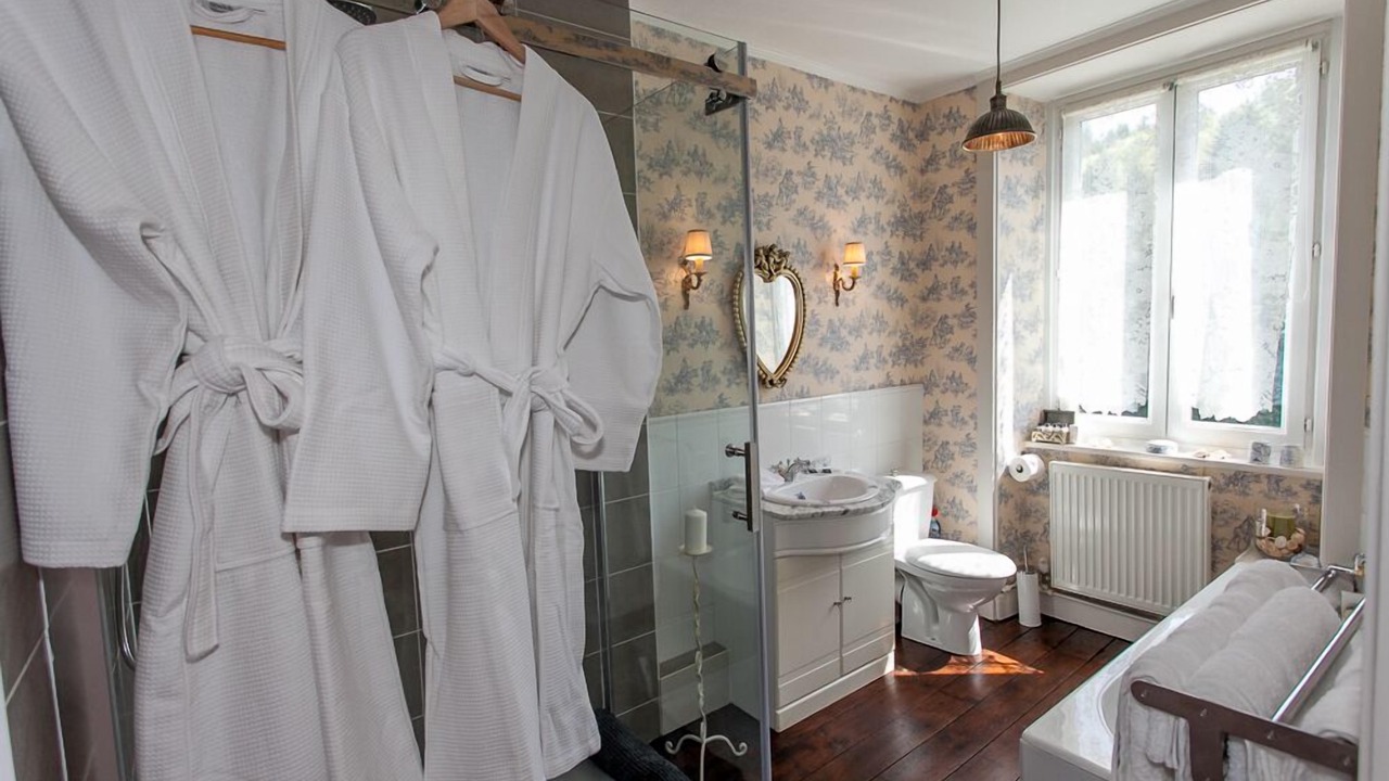 Photo of Bathroom in Bussiere-Galant