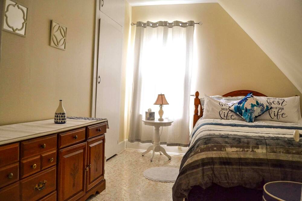 Photo of Bedroom in New Ross