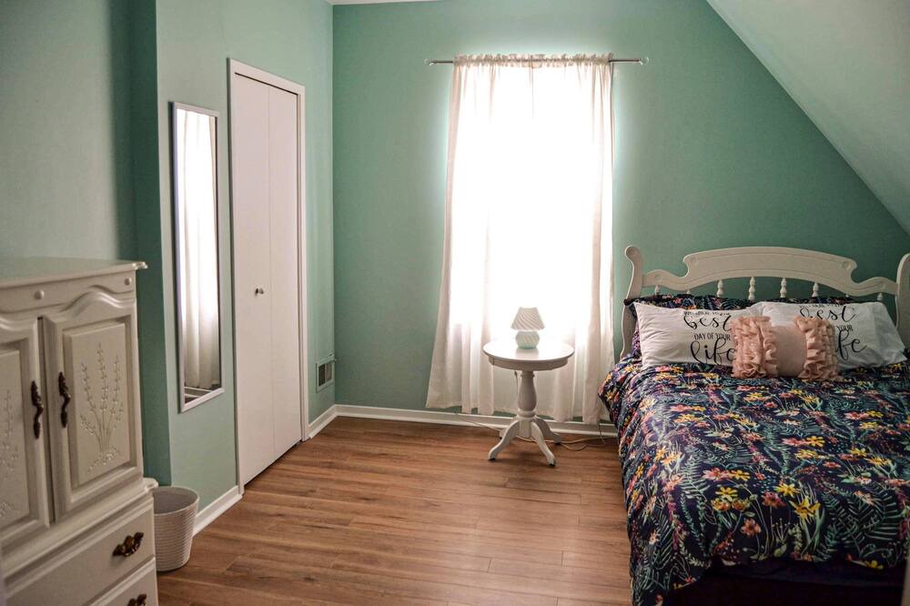Photo of Bedroom in New Ross