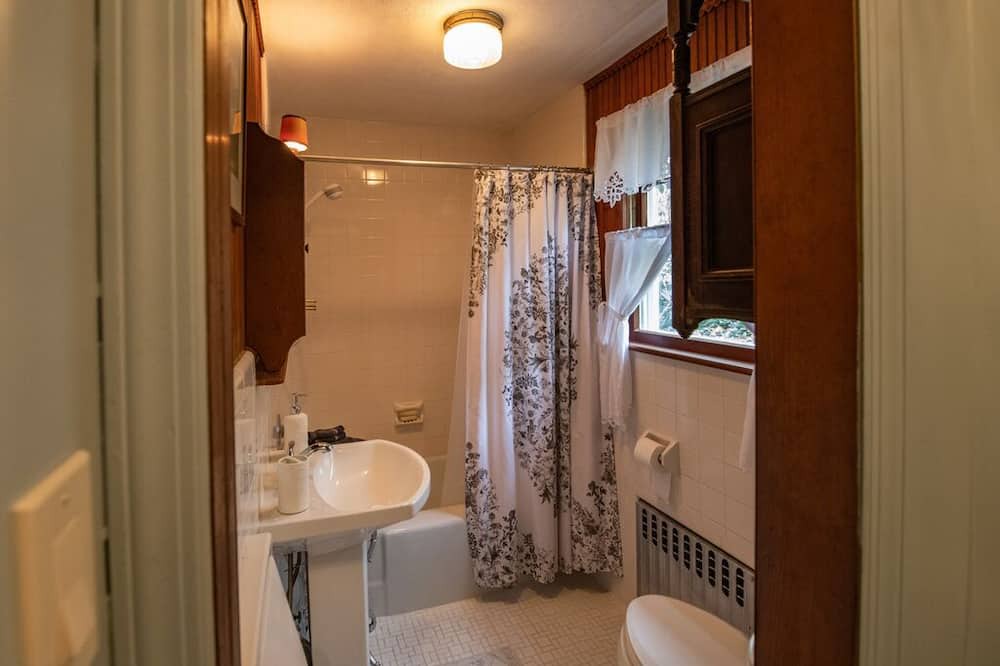 Photo of Bathroom in Cold Spring Harbor