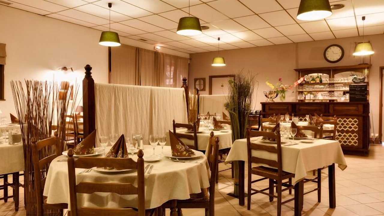 Photo of Others in Guines