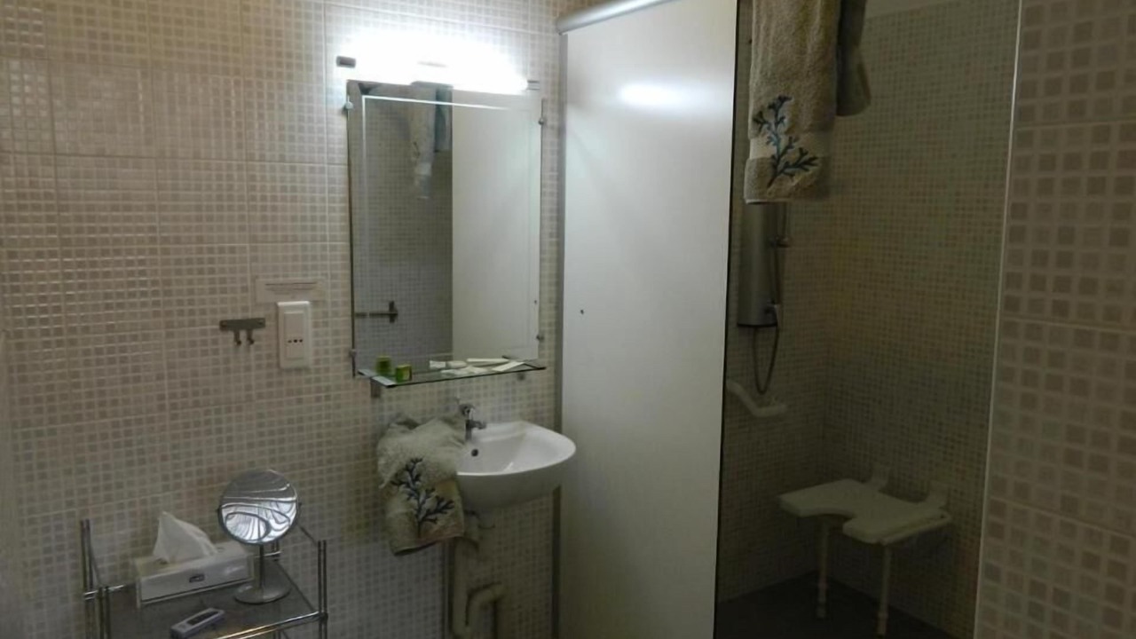 Photo of Others in Guines