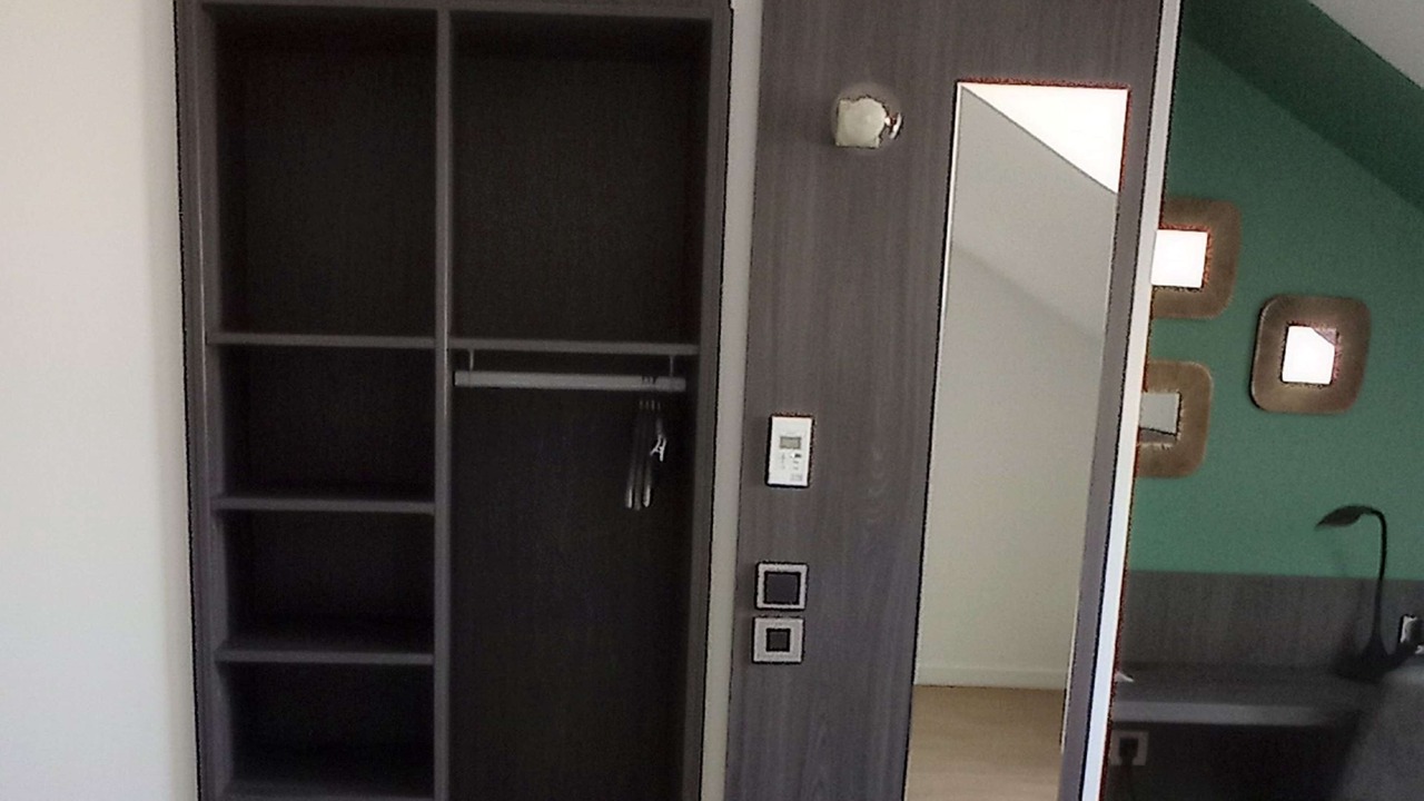 Photo of Bedroom in Crepy-en-Valois