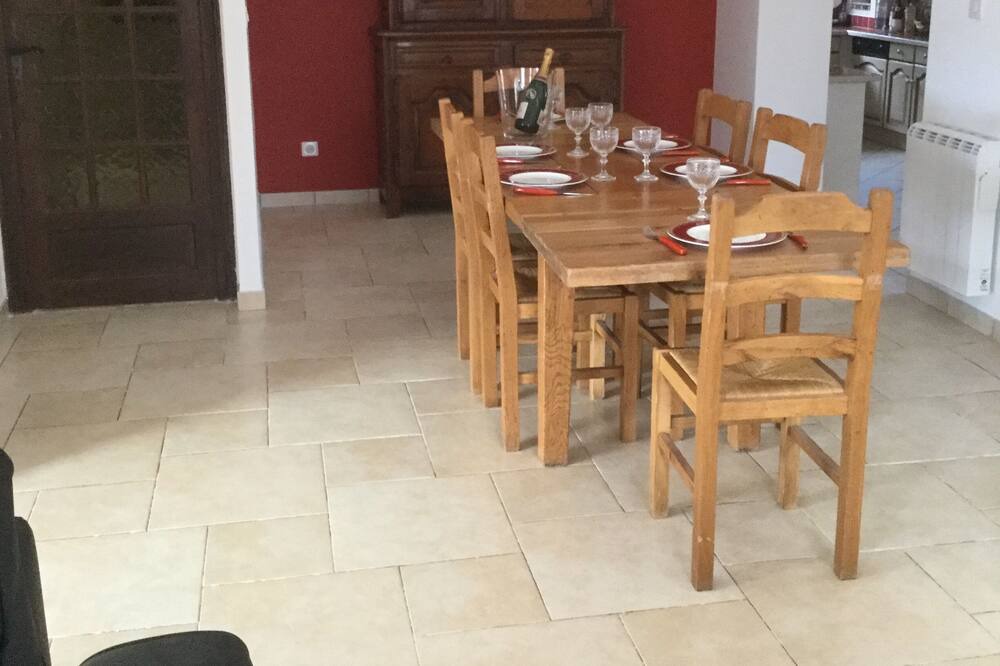 Photo of Kitchen in Villecroze