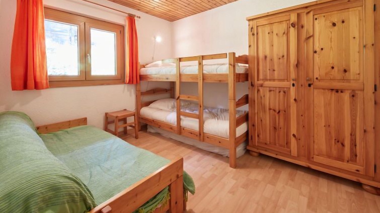Photo of Bedroom in Vex