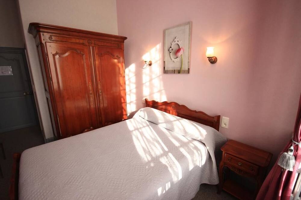 Photo of Bedroom in Aigurande