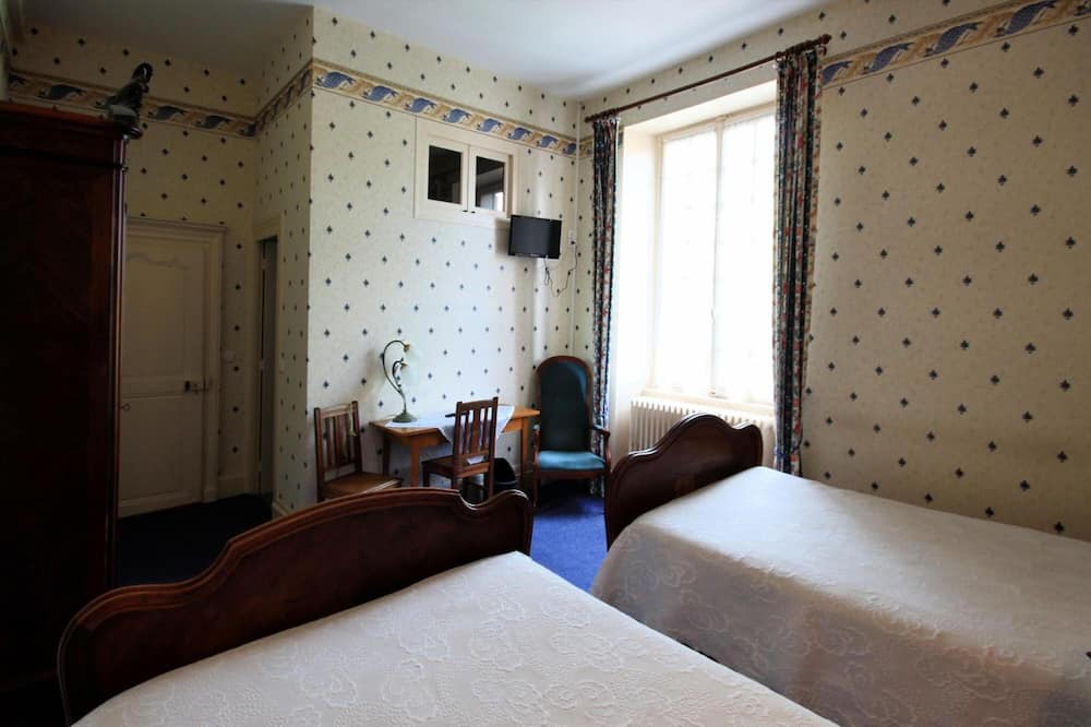 Photo of Bedroom in Aigurande