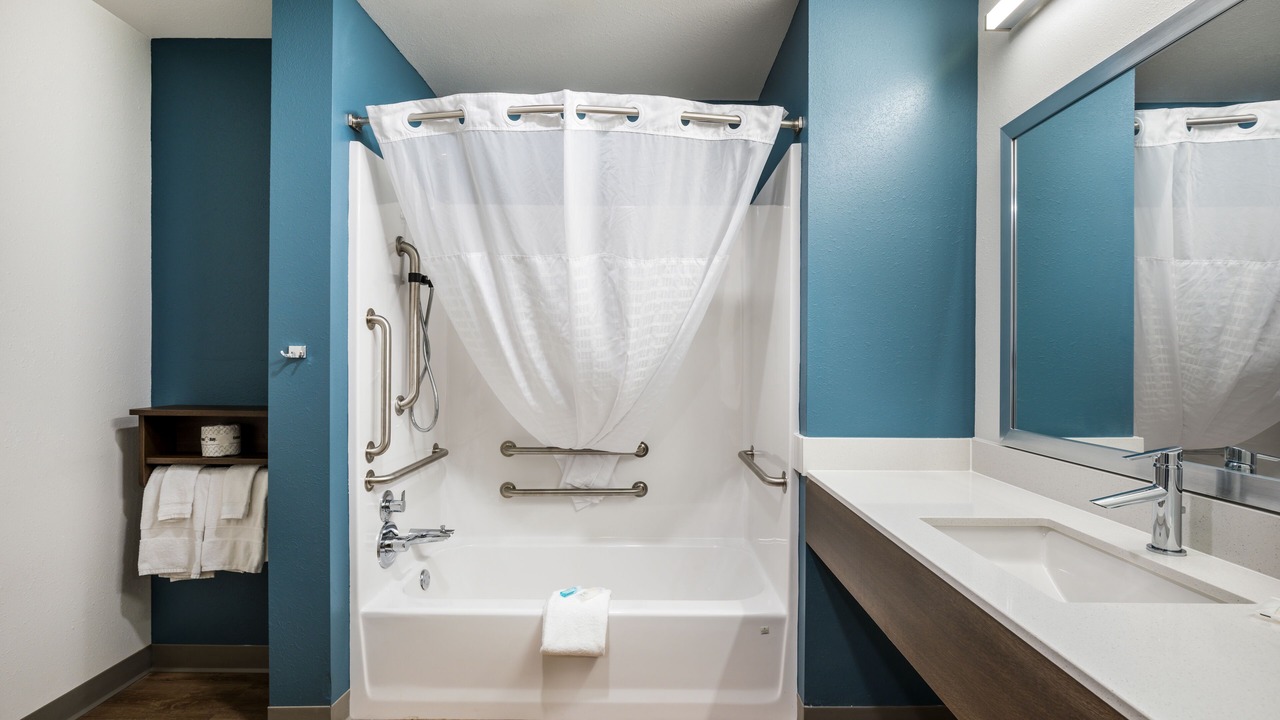 Photo of Bathroom in Addison