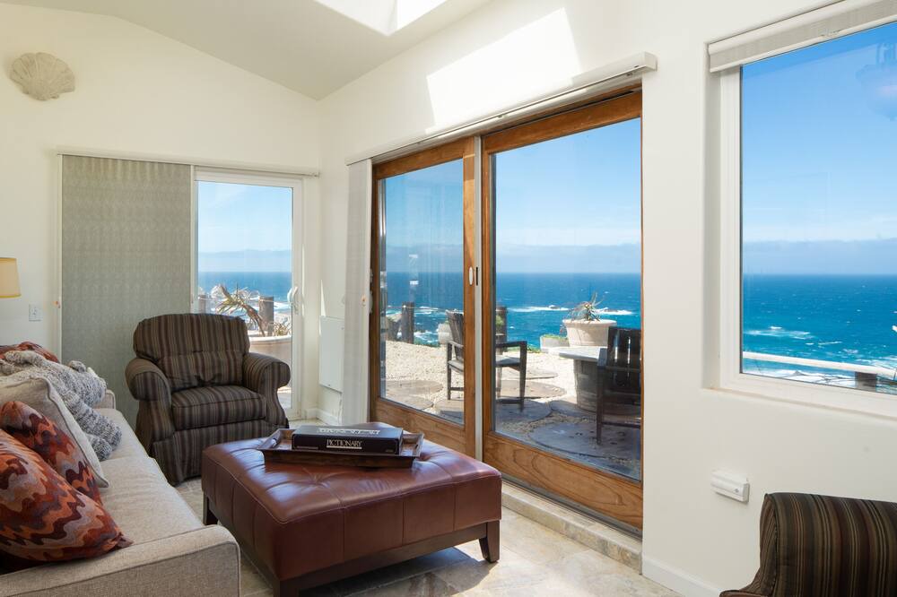 Photo of Livingroom in Carmel