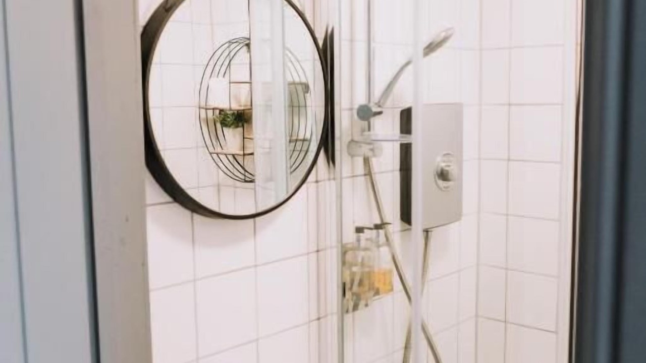 Photo of Bathroom in Pontneddfechan