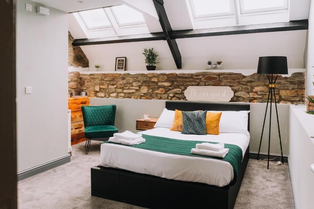 Photo of Bedroom in Pontneddfechan