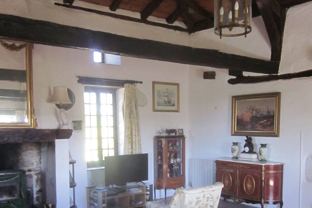 Photo of Livingroom in Belveze