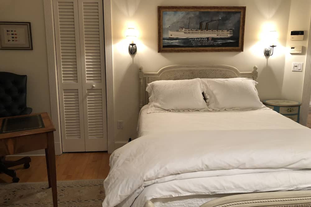 Photo of Bedroom in Easton's Point