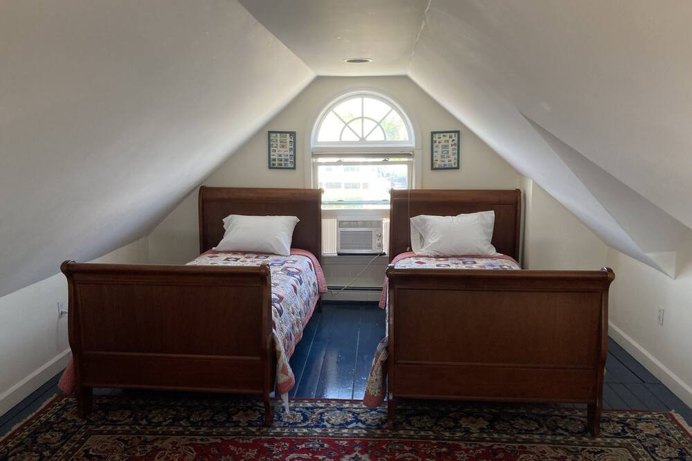 Photo of Bedroom in Easton's Point