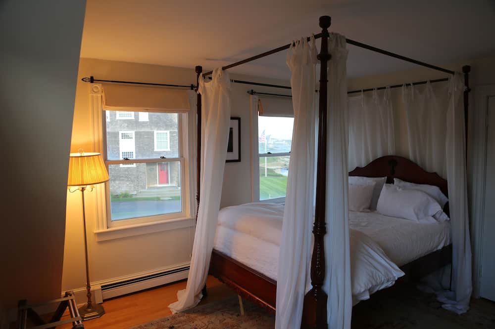 Photo of Bedroom in Easton's Point