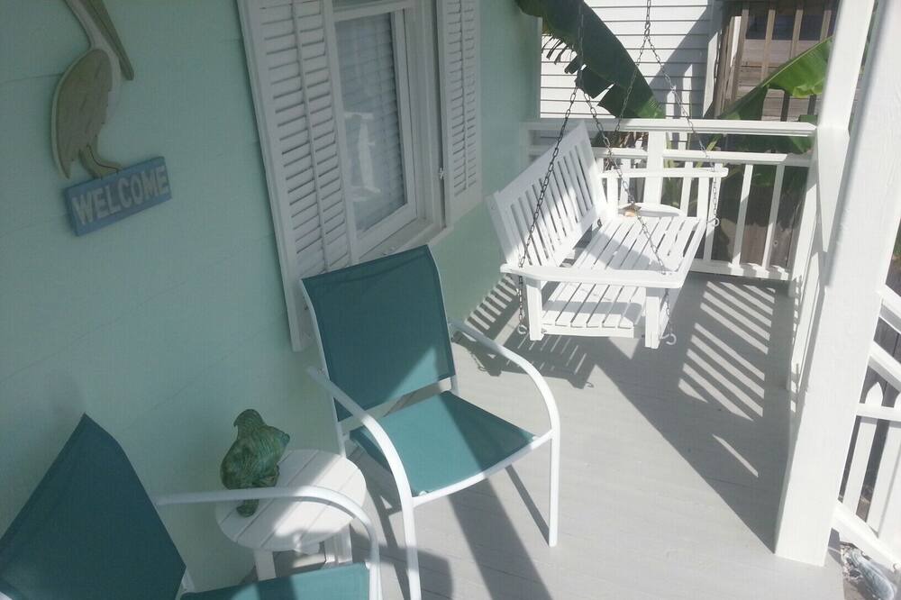 Photo of Patio Balcony in San Jacinto