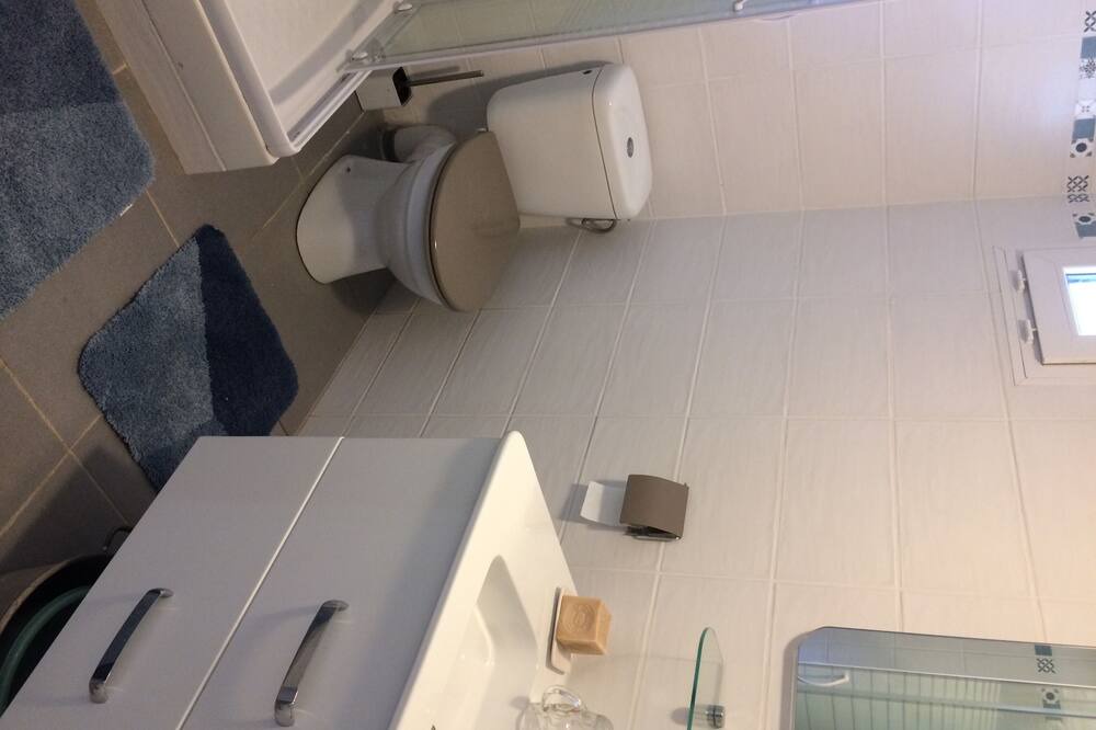 Photo of Bathroom in Martigues