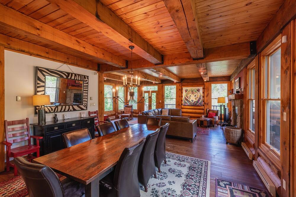Photo of Livingroom in Lac Superieur Village