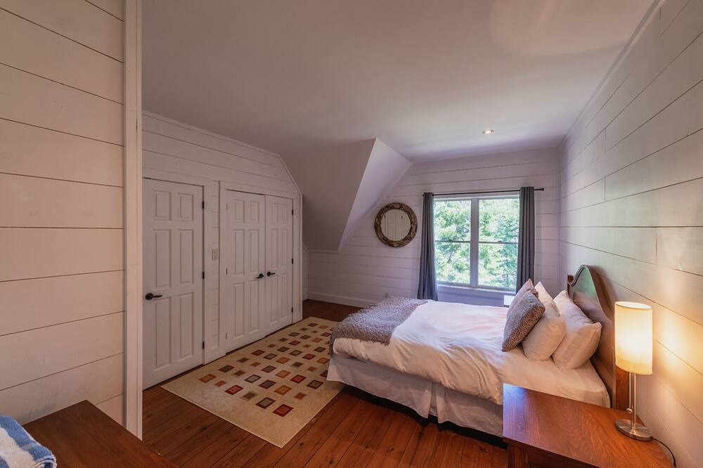 Photo of Bedroom in Lac Superieur Village