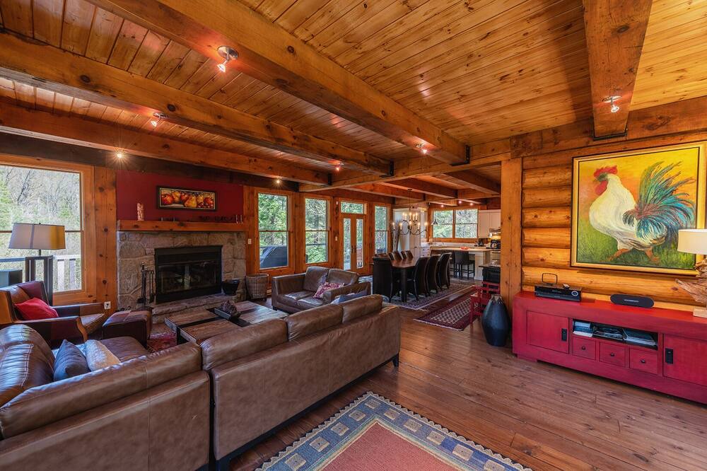 Photo of Livingroom in Lac Superieur Village