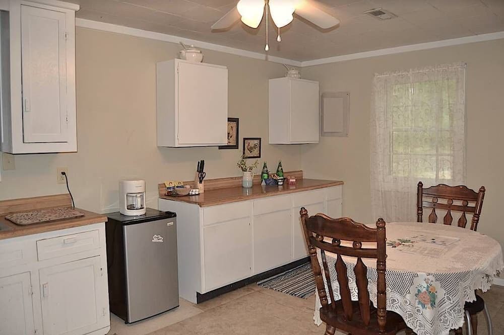 Photo of Kitchen in Capron