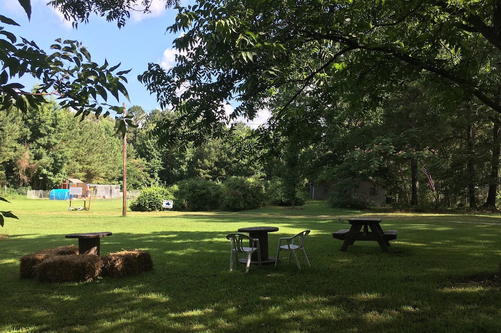 Photo of Outdoor in Capron