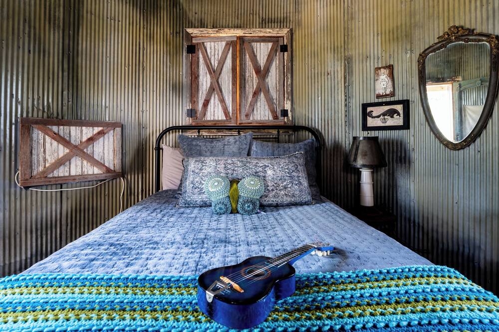Photo of Bedroom in La Grange