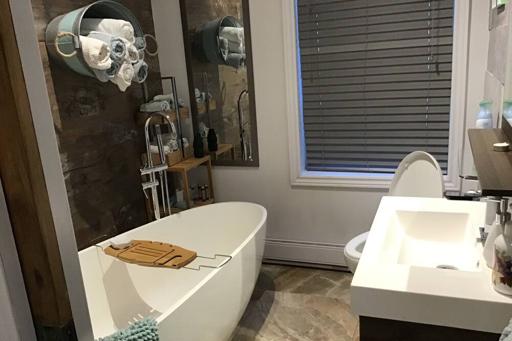Photo of Bathroom in La Tuque