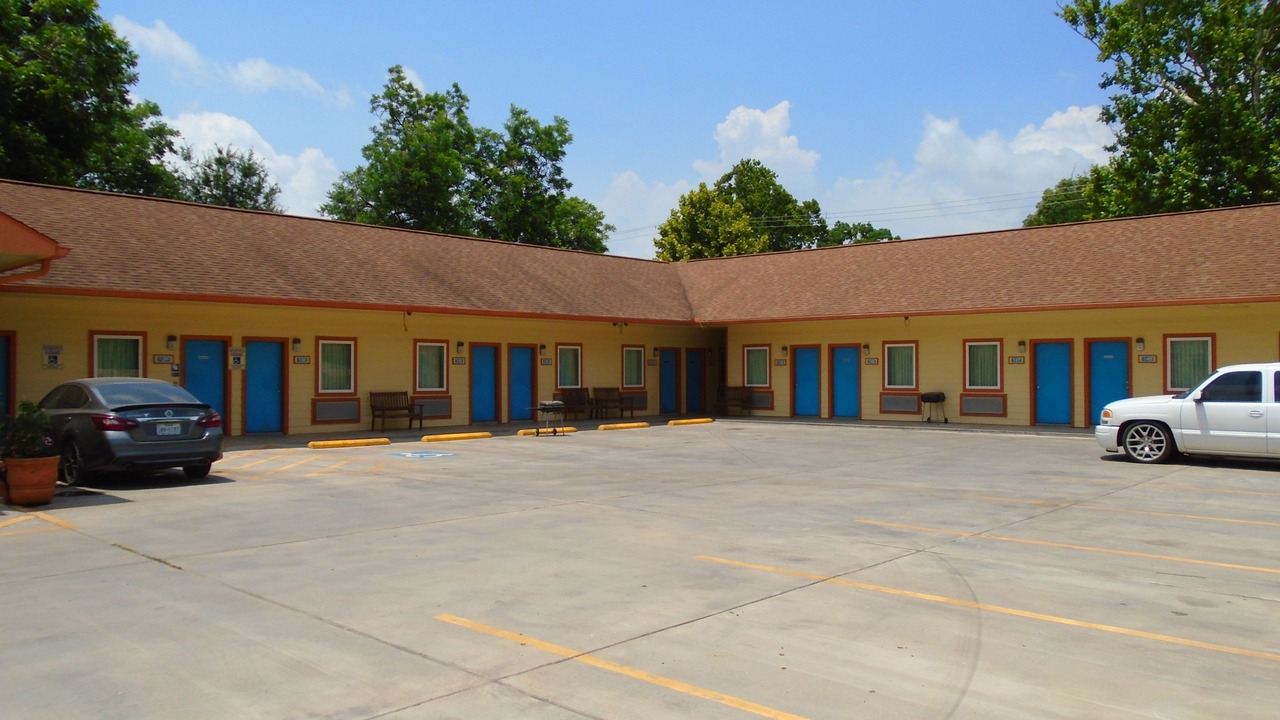 Photo of Outdoor in Bay City