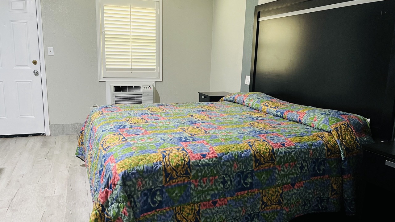 Photo of Bedroom in Bay City