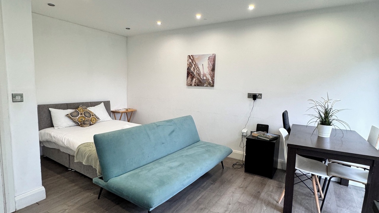 Photo of Bedroom in London Borough of Hounslow