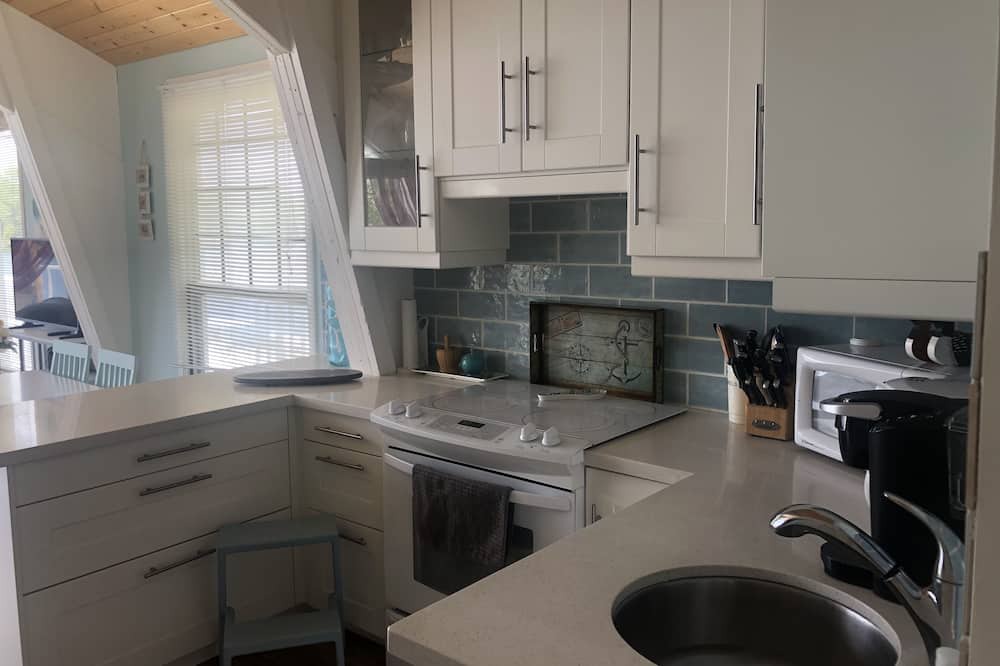 Photo of Kitchen in Georgian Bay