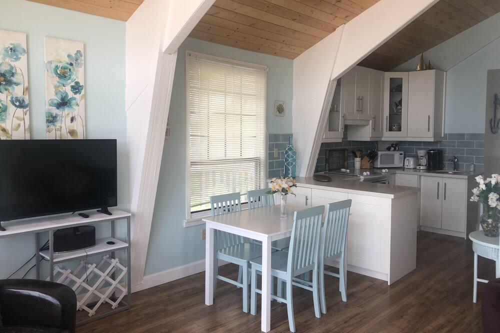 Photo of Kitchen in Georgian Bay