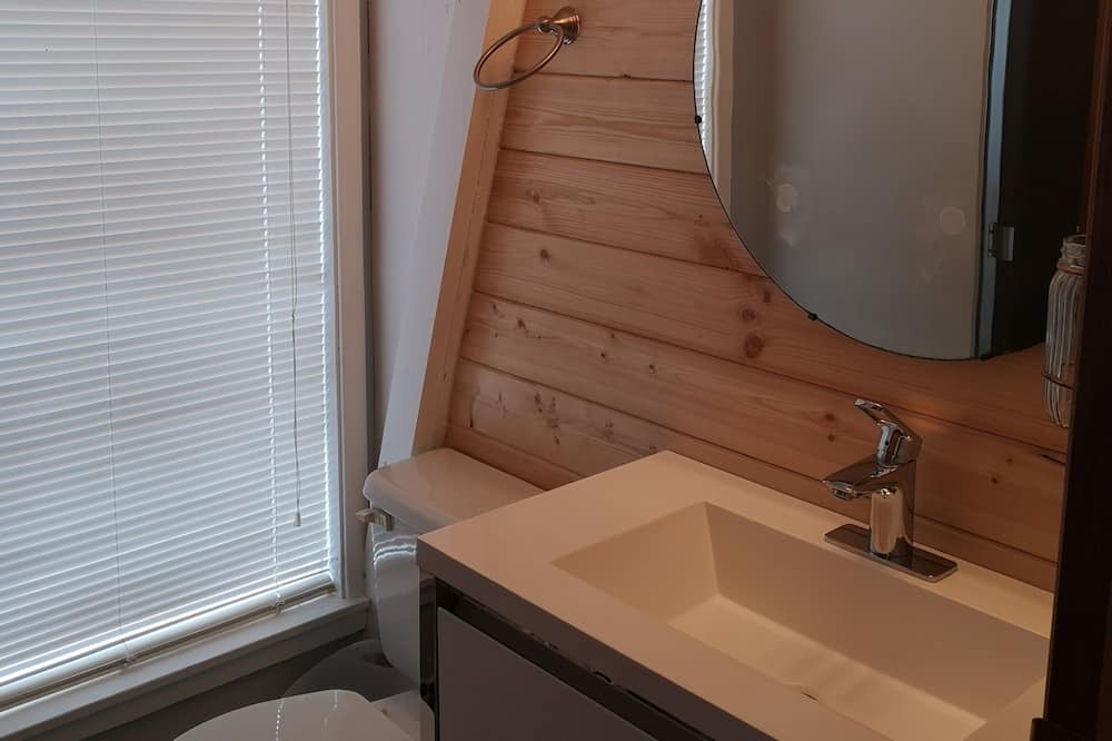 Photo of Bathroom in Georgian Bay