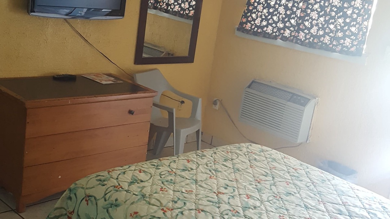 Photo of Bedroom in Jeff-Vander-Lou