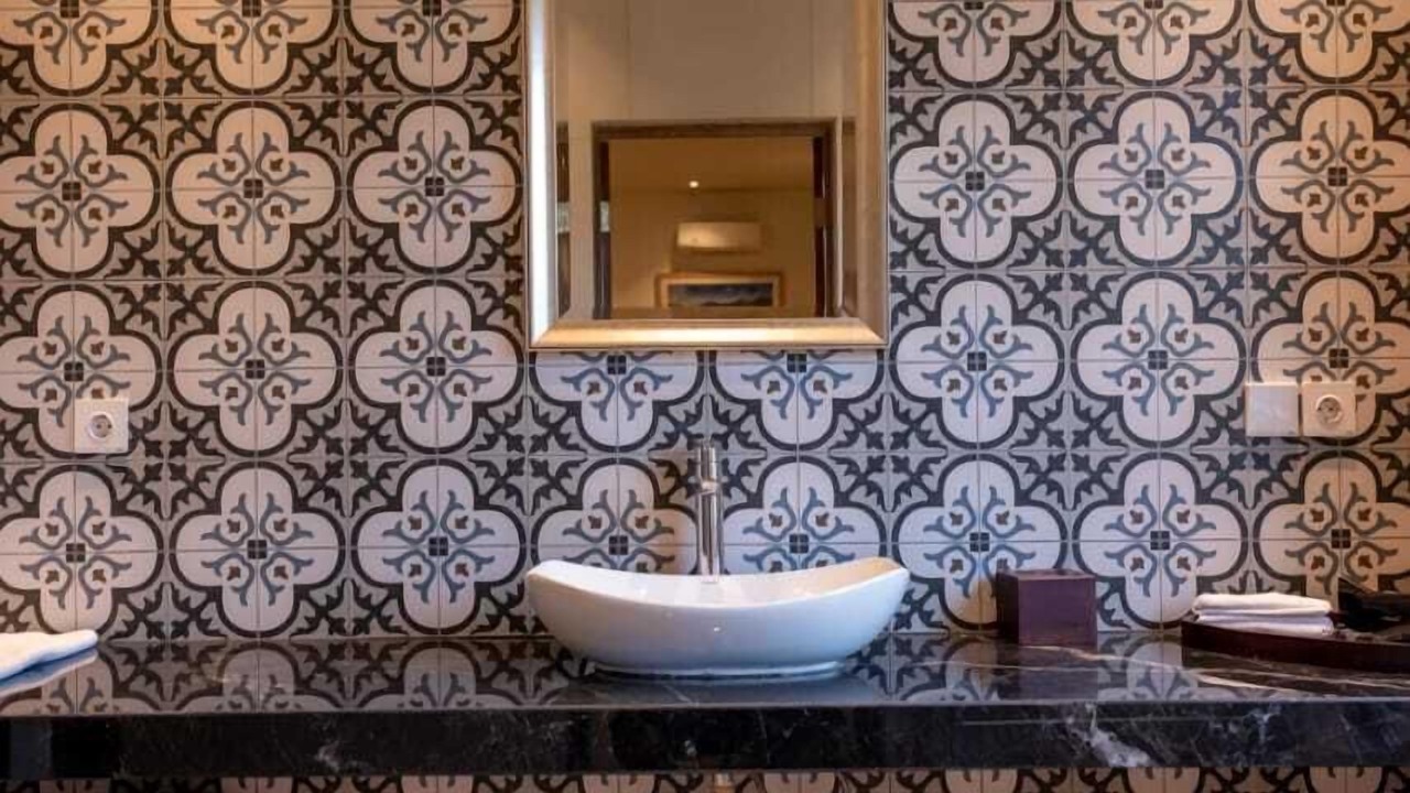 Photo of Bathroom in Siligita