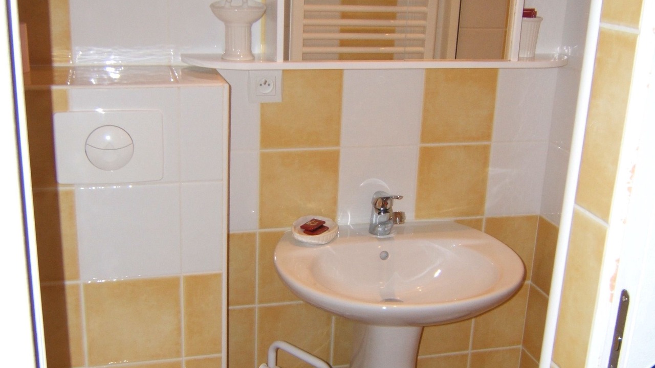Photo of Bathroom in Labruguiere