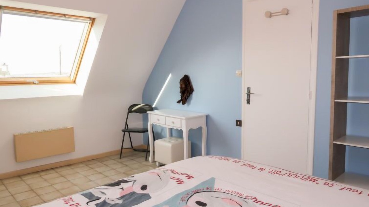 Photo of Others in Cast