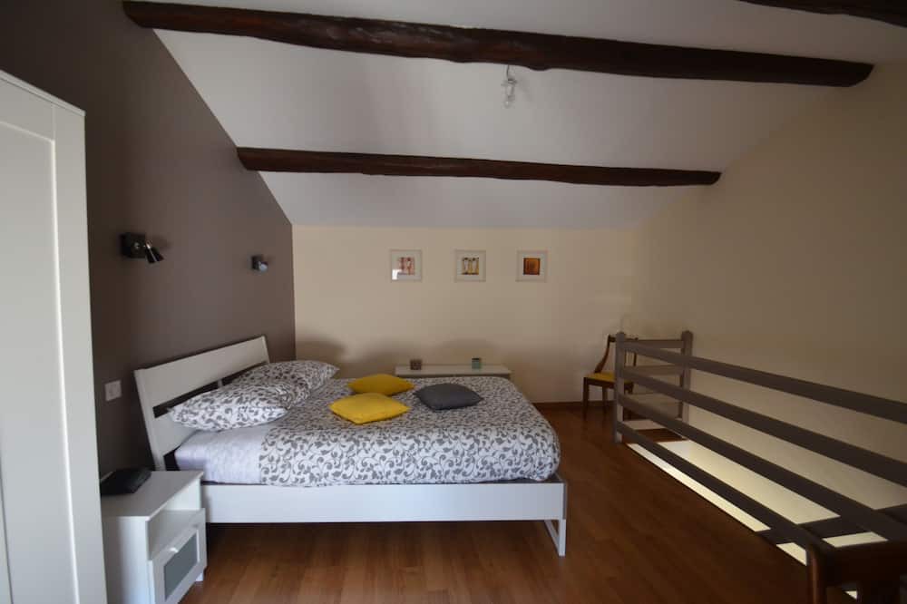 Photo of Bedroom in Saint-Laurent-sur-Sevre