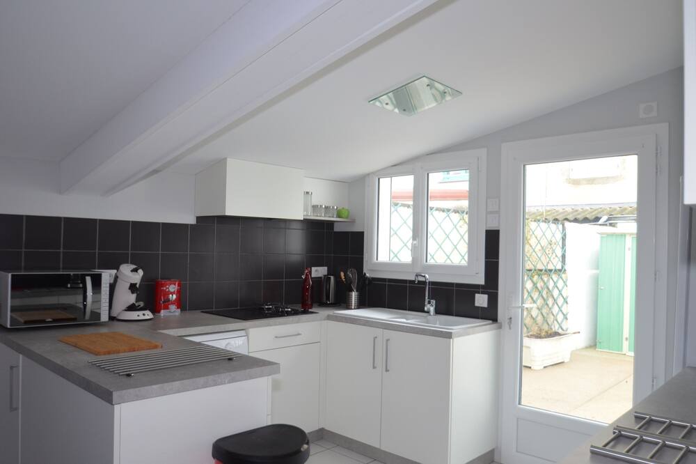 Photo of Kitchen in Saint-Laurent-sur-Sevre
