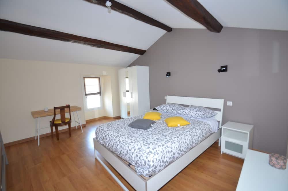 Photo of Bedroom in Saint-Laurent-sur-Sevre