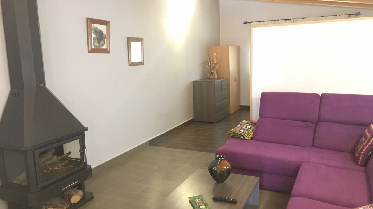 Photo of Livingroom in Tamajon