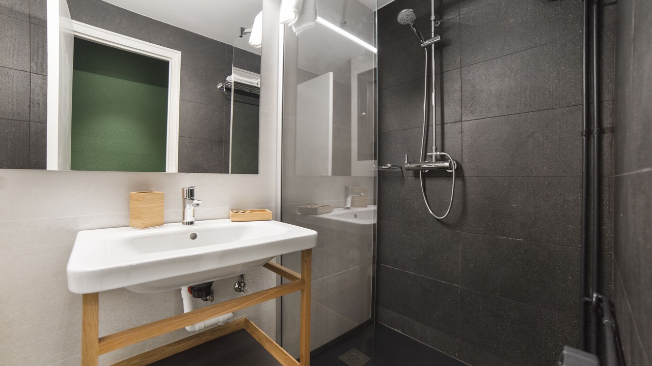 Photo of Bathroom in Avenida Meritxell