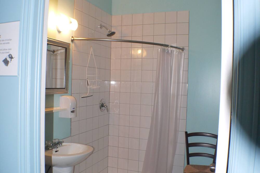 Photo of Bathroom in Charny