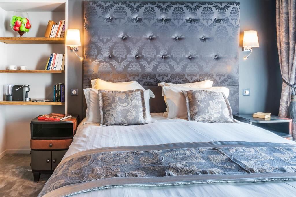 Photo of Bedroom in Lisieux