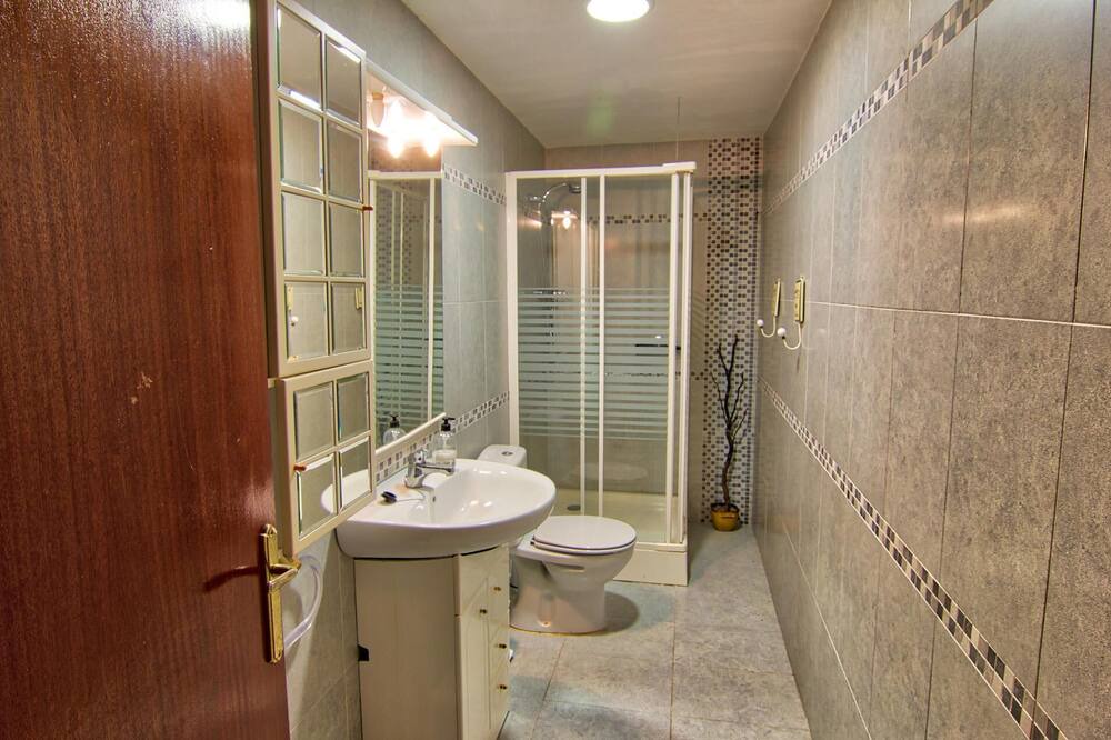 Photo of Bathroom in Deltebre