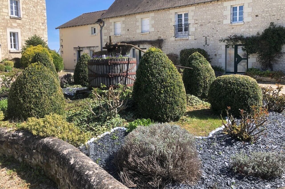 Photo of Outdoor in Thure