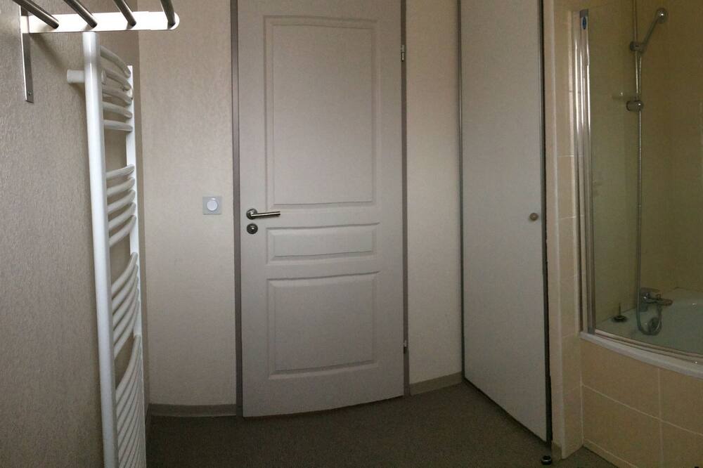 Photo of Bathroom in Saint-Christol