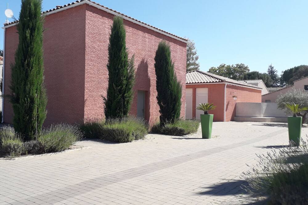 Photo of Outdoor in Saint-Christol