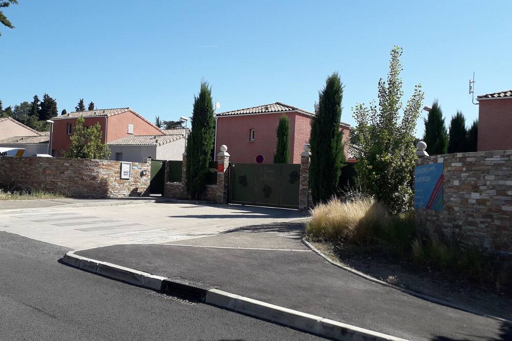 Photo of Outdoor in Saint-Christol
